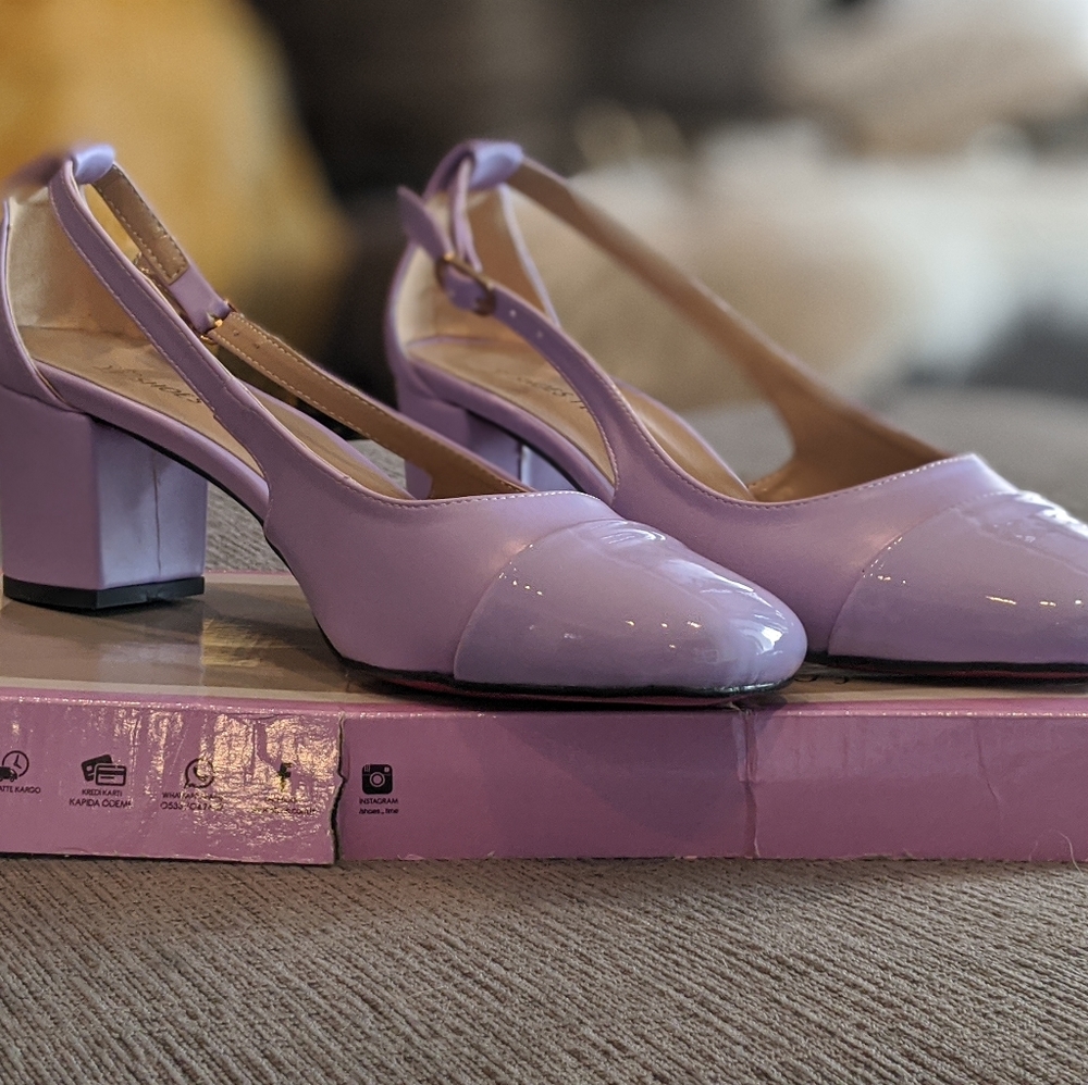 Lavender Pumps Size 8